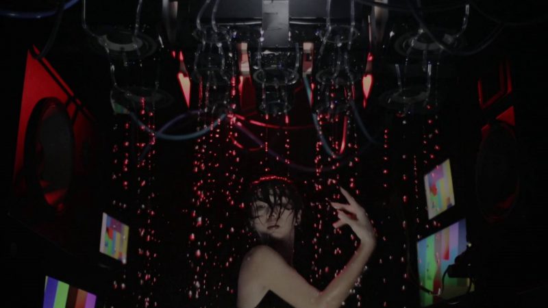 Space Shower TV – Synchronized Drops